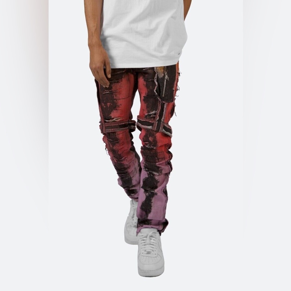 Distressed dyed MNML jeans